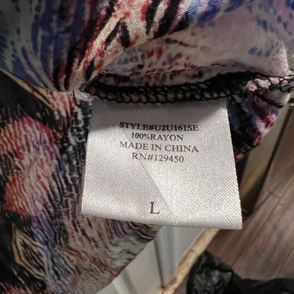 Brina and Em Women’s Multi Color Top Size Large - Picture 3 of 6